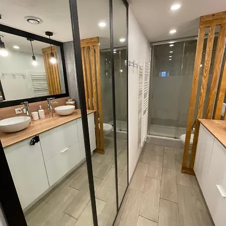 Petit Bois Moderne Apartment Voiron Exterior photo